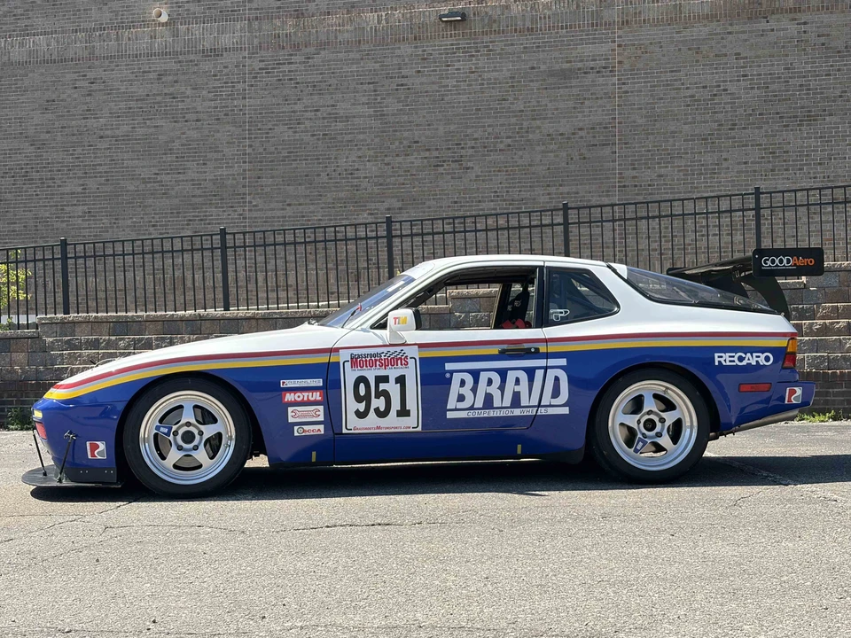 1989 Porsche 944 Turbo - Image 5 of 31