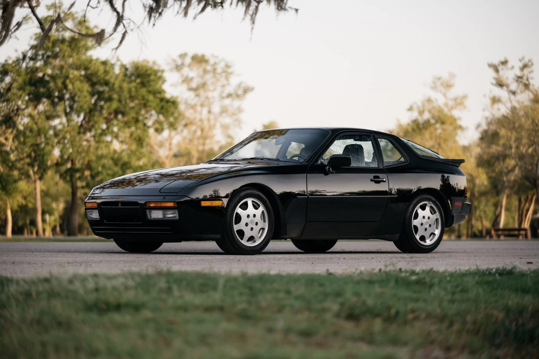 1989 Porsche 944 Turbo - Image 4 of 31