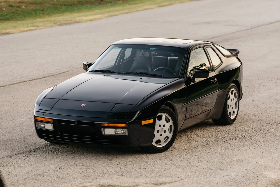 1989 Porsche 944 Turbo - Image 7 of 31