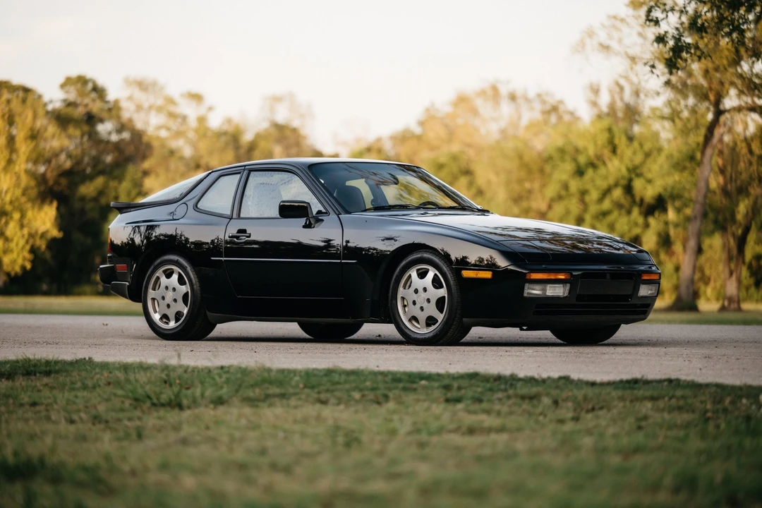 1989 Porsche 944 Turbo - Image 8 of 31