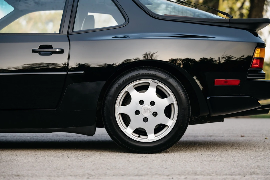 1989 Porsche 944 Turbo - Image 18 of 31