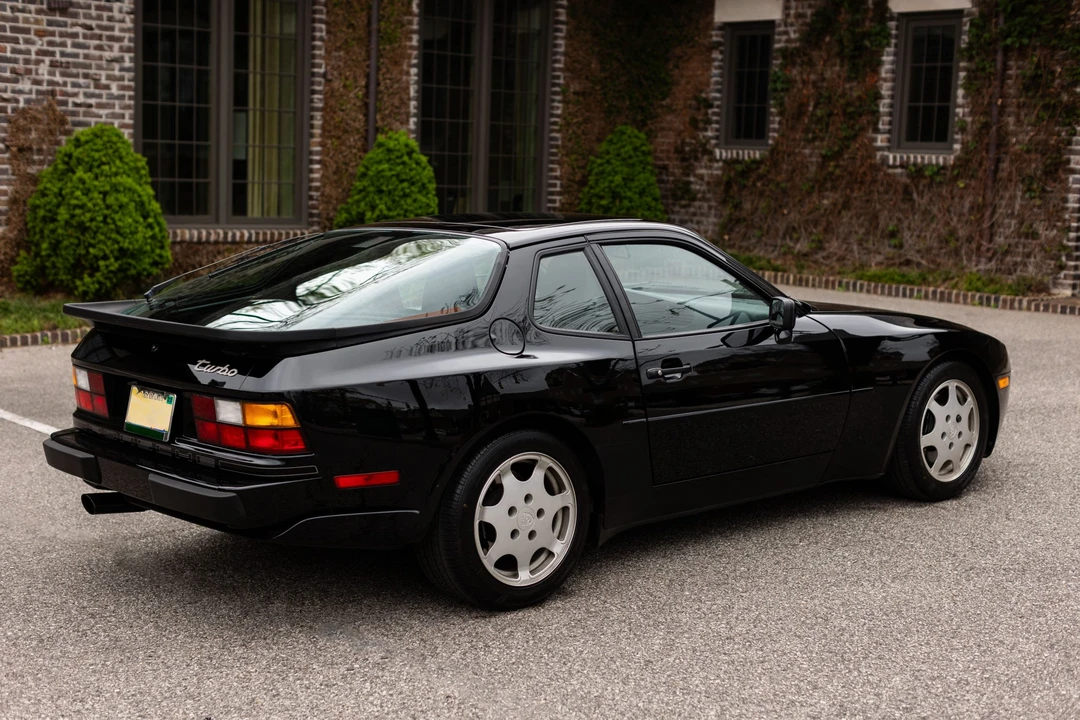 1989 Porsche 944 Turbo - Image 16 of 31