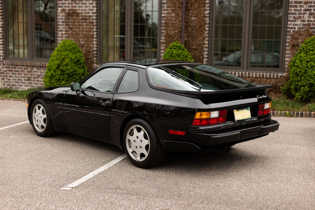 1989 Porsche 944 Turbo - Image 19 of 31
