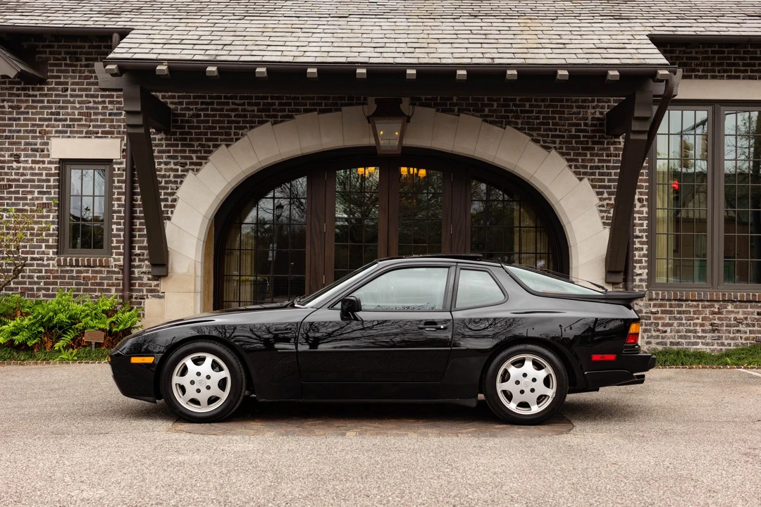 1989 Porsche 944 Turbo - Image 23 of 31
