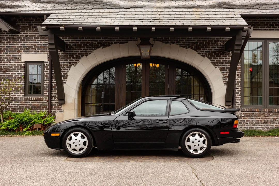 1989 Porsche 944 Turbo - Image 24 of 31