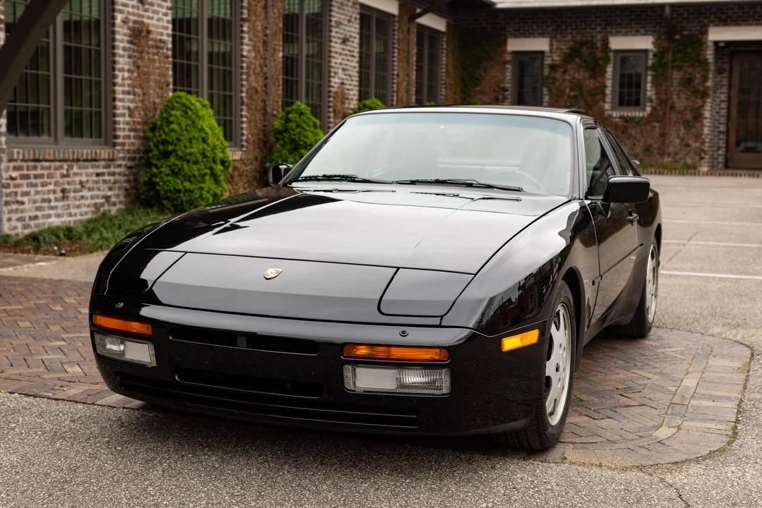 1989 Porsche 944 Turbo - Image 8 of 31