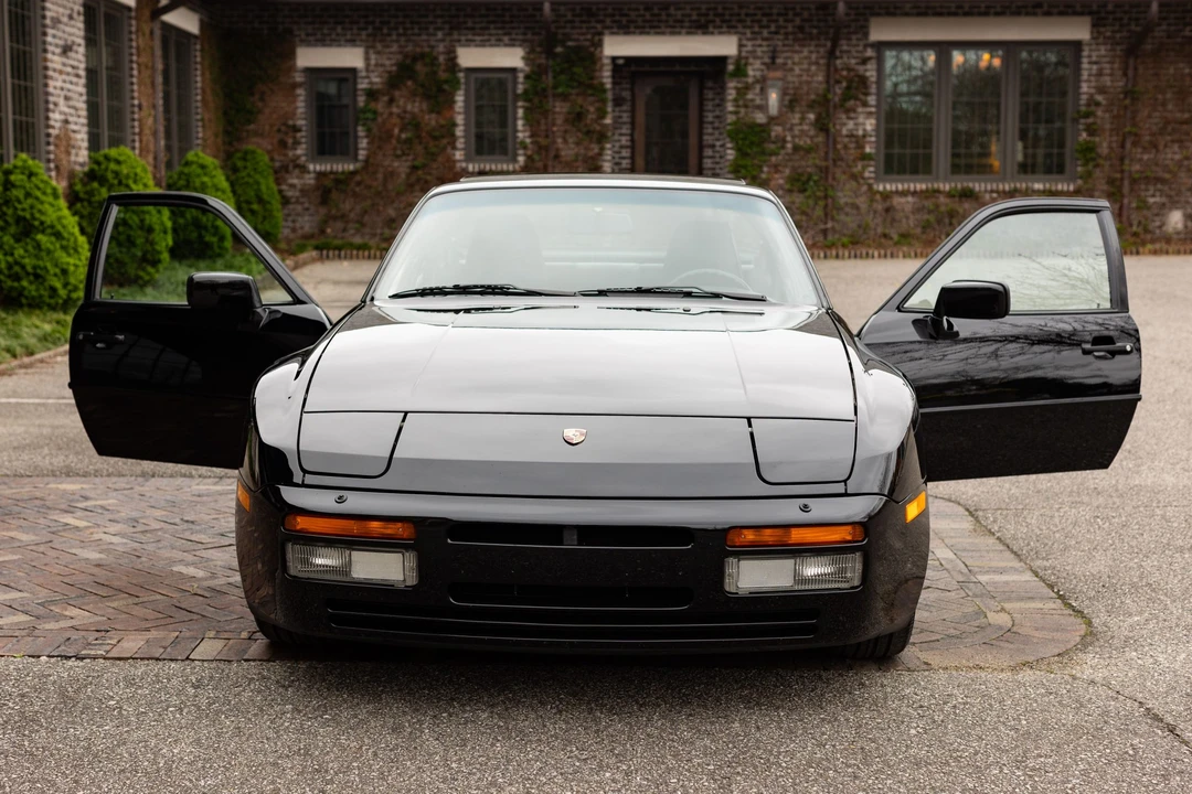 1989 Porsche 944 Turbo - Image 13 of 31