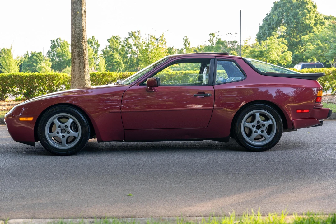 1989 Porsche 944 Turbo - Image 3 of 31