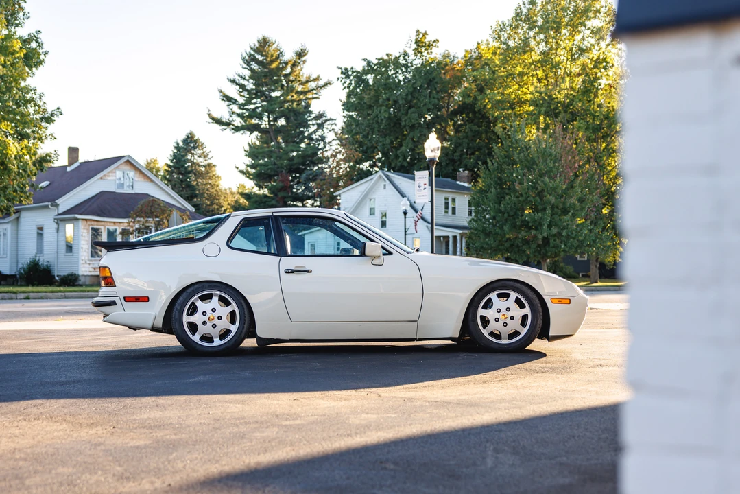 1989 Porsche 944 Turbo - Image 20 of 31