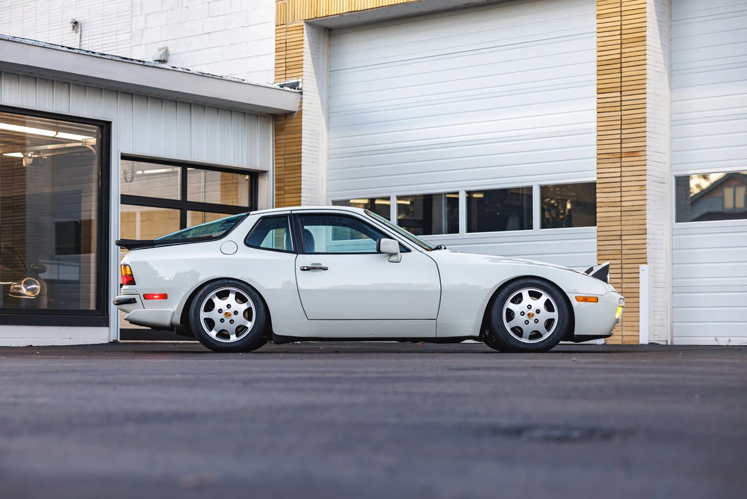 1989 Porsche 944 Turbo - Image 18 of 31