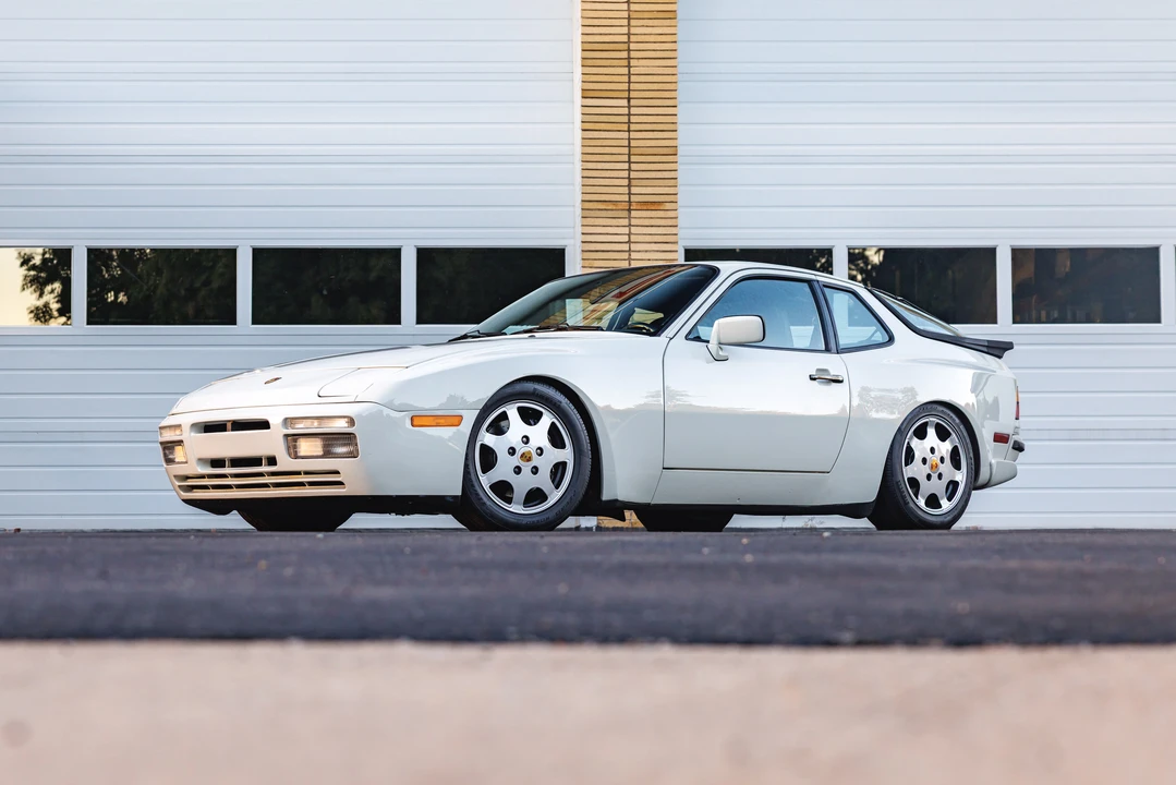 1989 Porsche 944 Turbo - Image 25 of 31