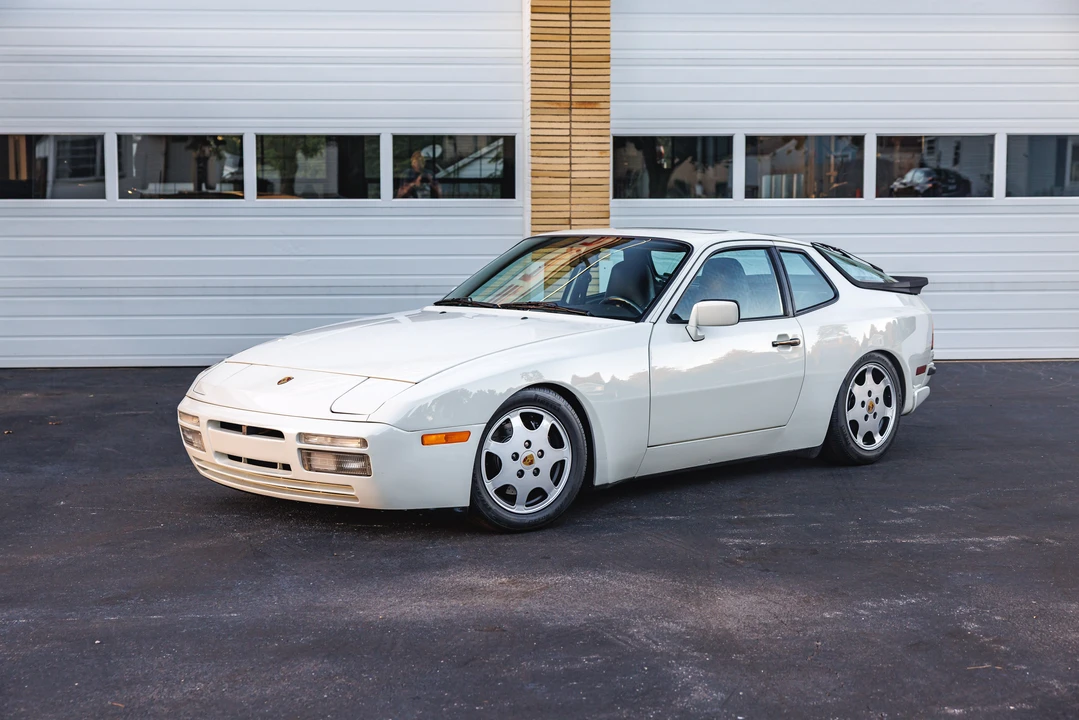1989 Porsche 944 Turbo - Image 24 of 31