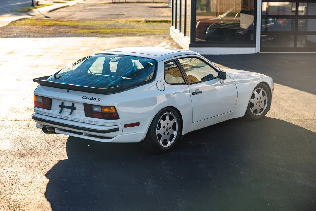 1989 Porsche 944 Turbo - Image 30 of 31