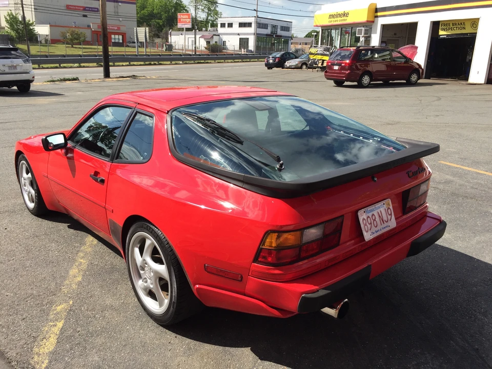 1989 Porsche 944 Turbo - Image 4 of 31