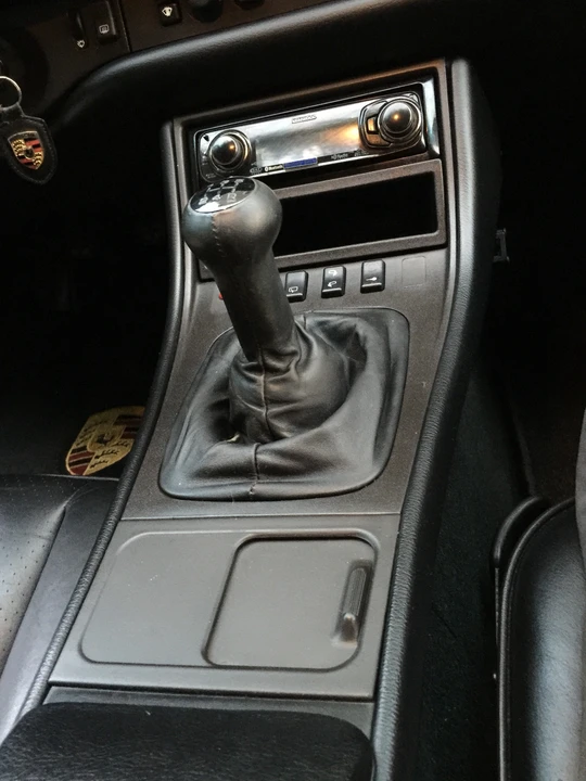 1989 Porsche 944 Turbo - Image 21 of 31
