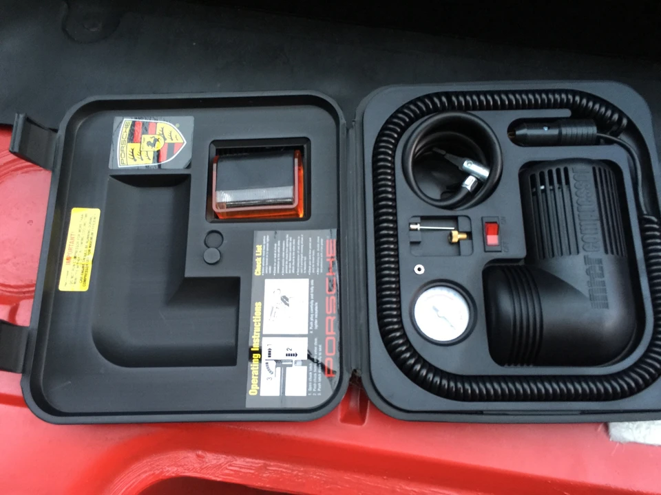 1989 Porsche 944 Turbo - Image 28 of 31