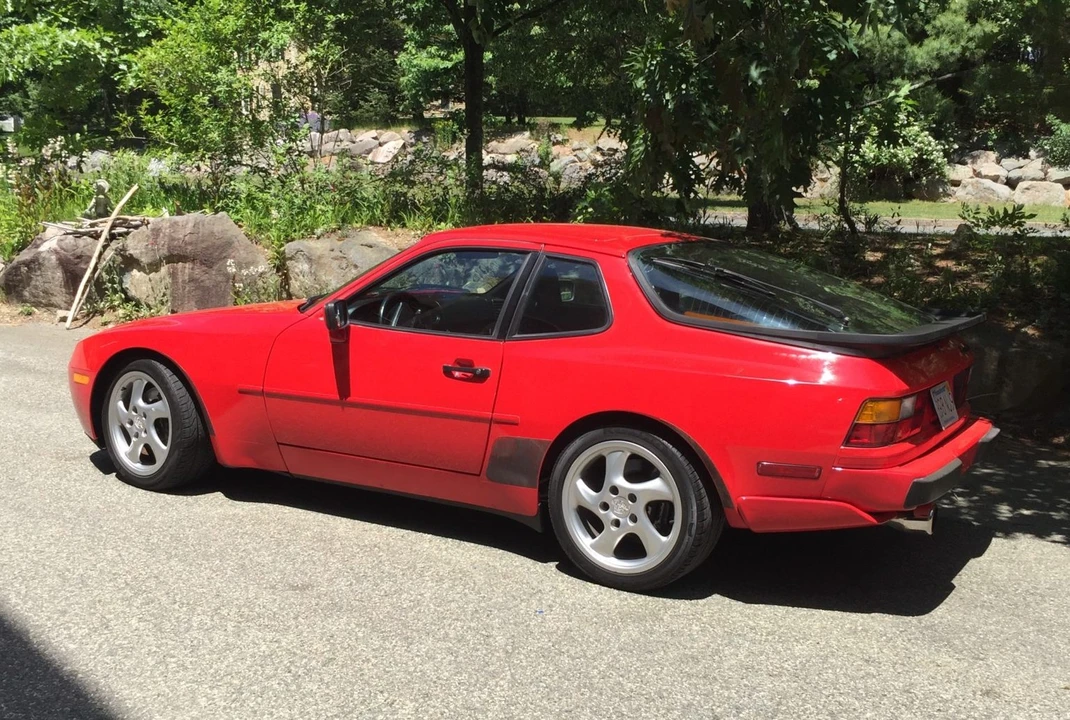 1989 Porsche 944 Turbo - Image 9 of 31