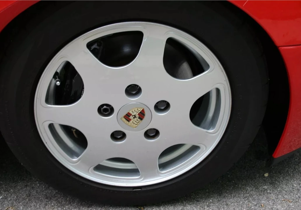 1989 Porsche 944 Turbo - Image 17 of 31