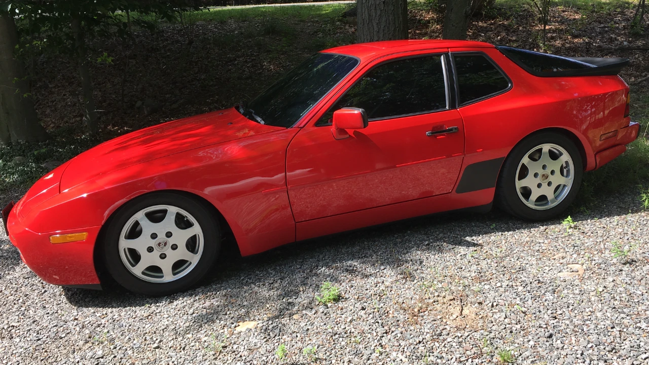 1989 Porsche 944 Turbo - Image 13 of 31
