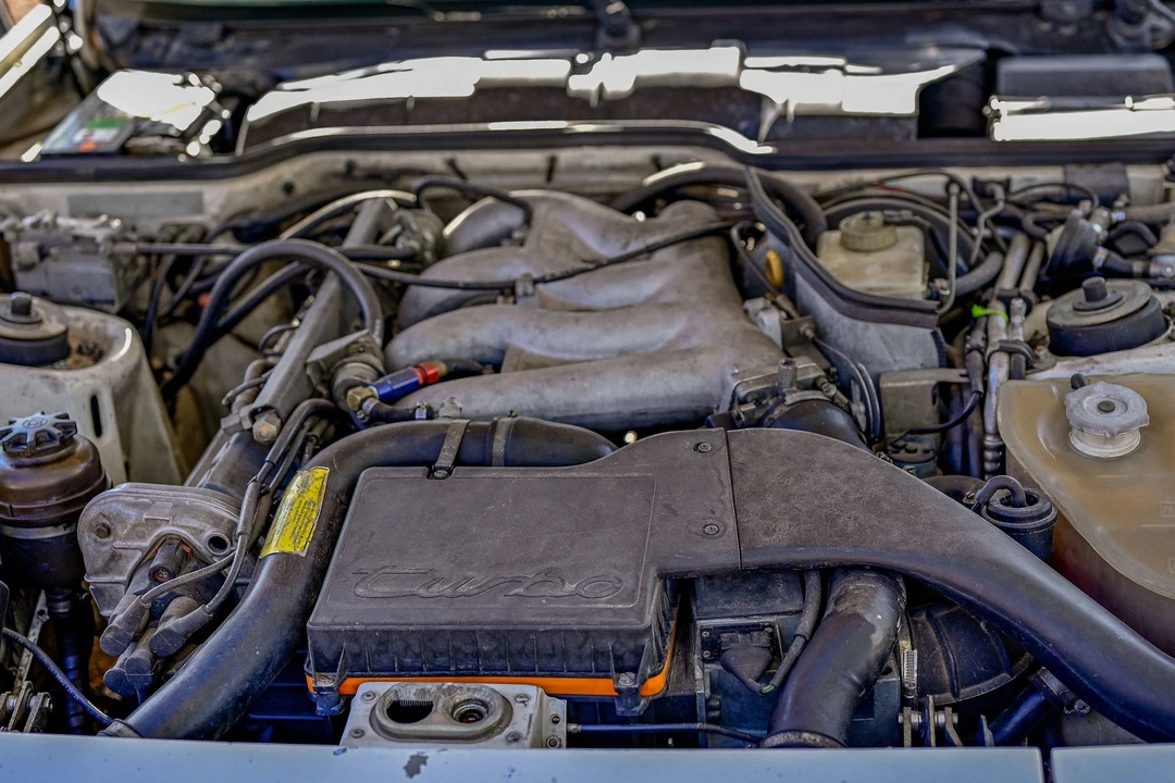 1989 Porsche 944 Turbo - Image 16 of 30