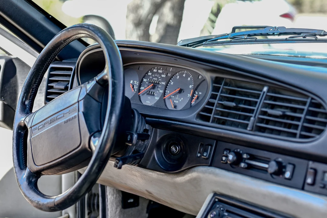 1989 Porsche 944 Turbo - Image 10 of 30
