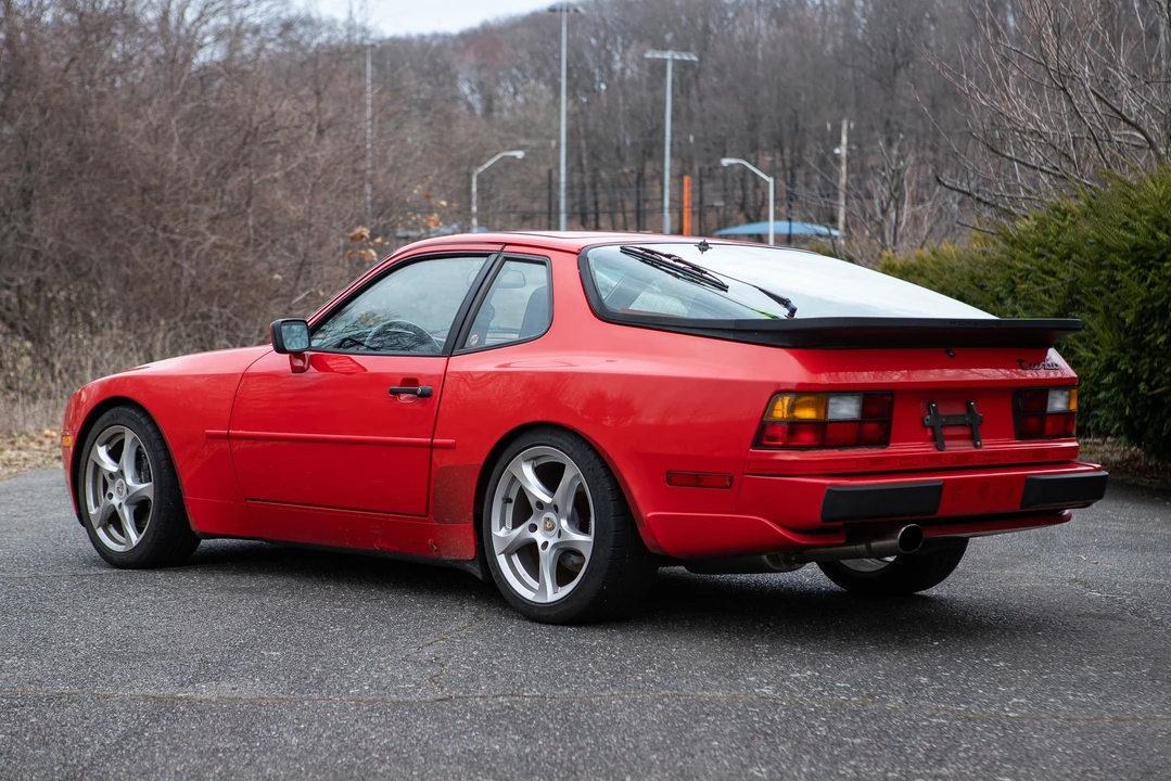 1989 Porsche 944 Turbo - Image 8 of 31
