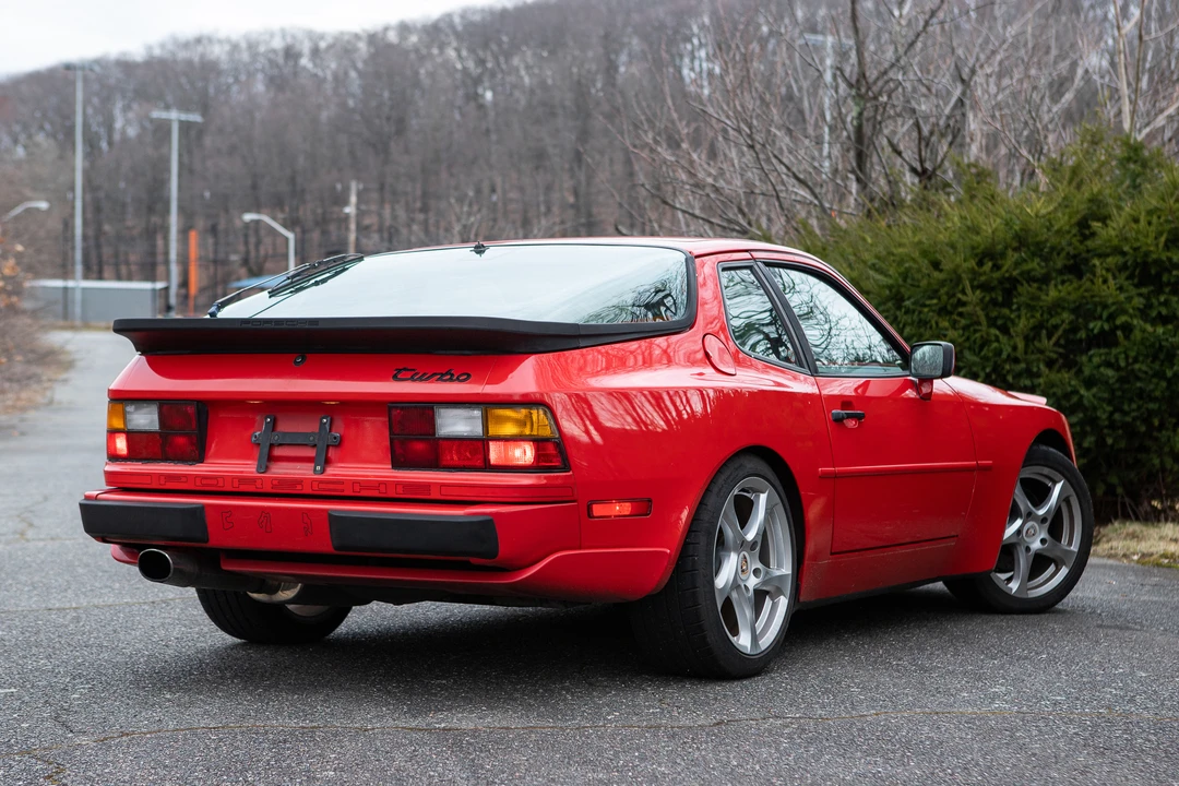 1989 Porsche 944 Turbo - Image 16 of 31
