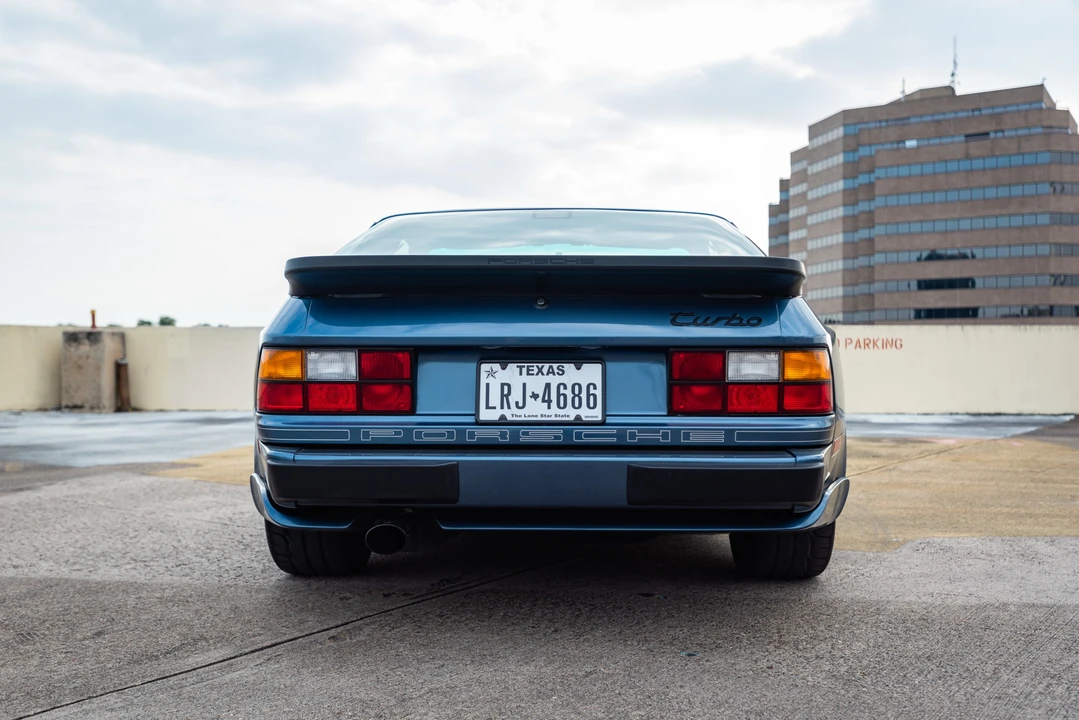 1989 Porsche 944 Turbo - Image 11 of 31