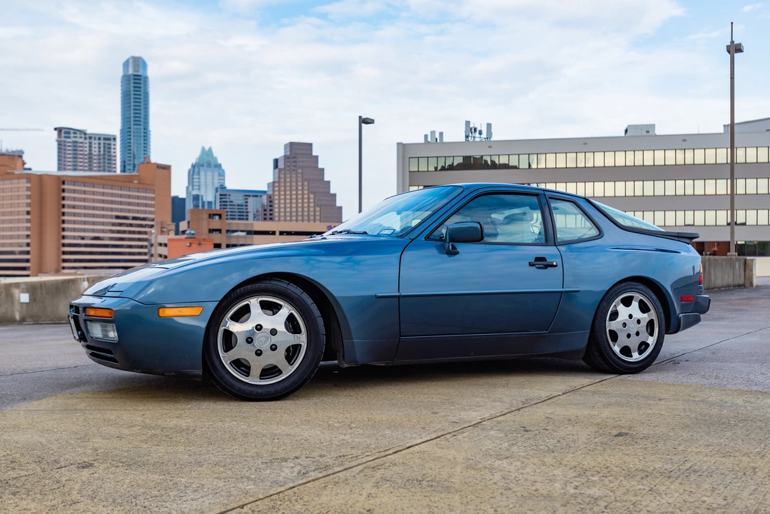 1989 Porsche 944 Turbo - Image 7 of 31
