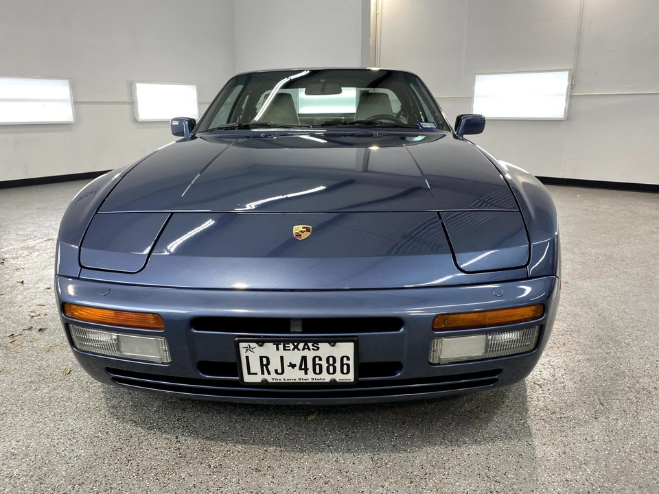1989 Porsche 944 Turbo - Image 17 of 31