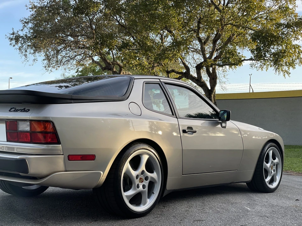 1989 Porsche 944 Turbo - Image 31 of 31