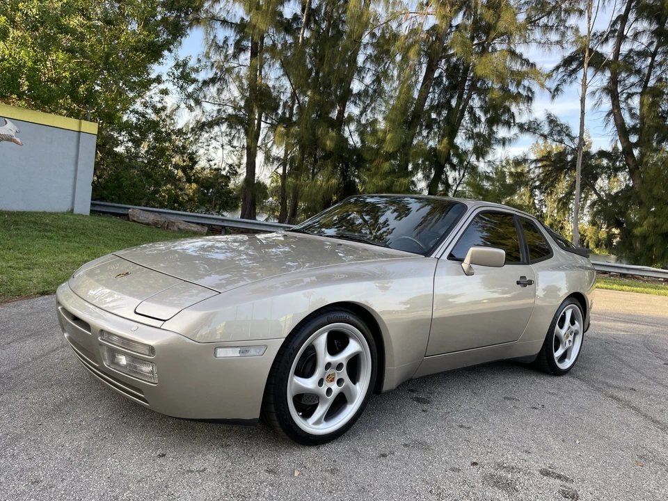 1989 Porsche 944 Turbo - Image 22 of 31