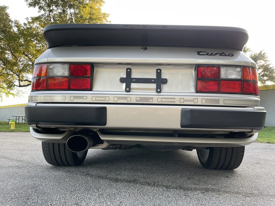 1989 Porsche 944 Turbo - Image 16 of 31