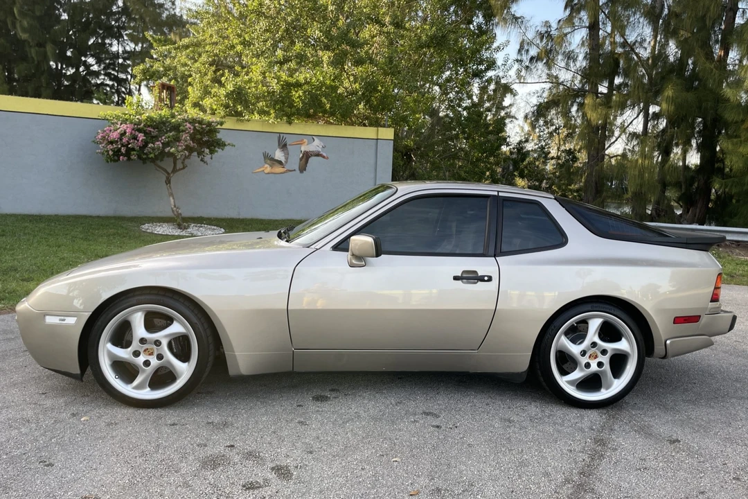 1989 Porsche 944 Turbo - Image 21 of 31