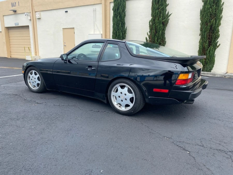 1989 Porsche 944 Turbo - Image 2 of 8