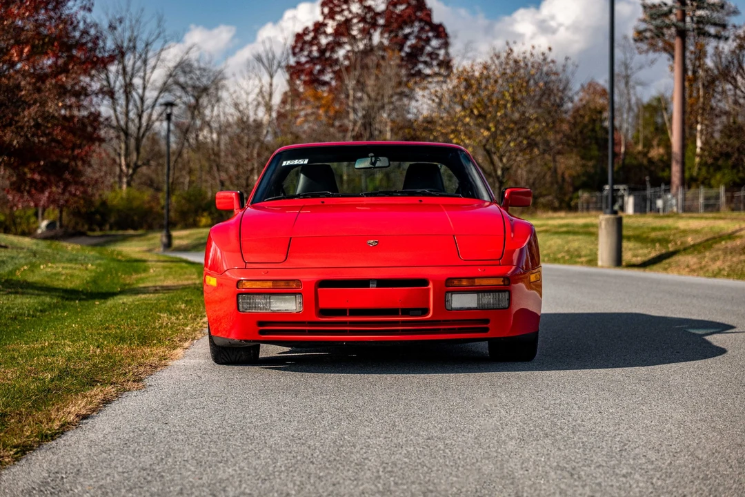 1989 Porsche 944 Turbo - Image 13 of 31