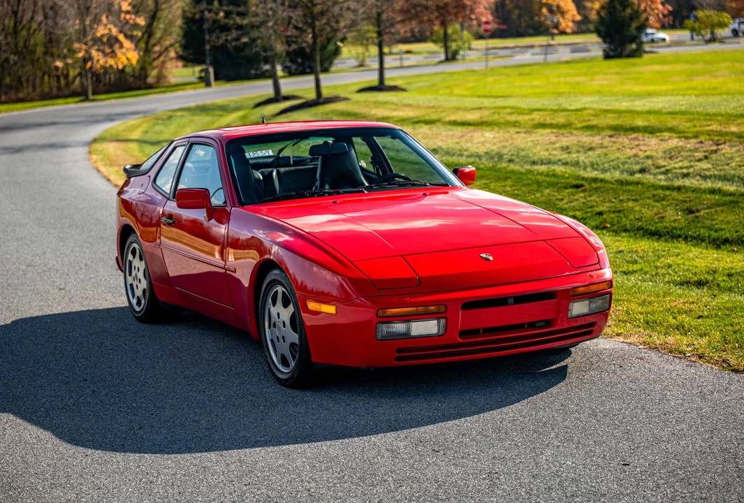1989 Porsche 944 Turbo - Image 11 of 31