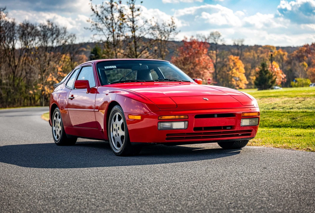 1989 Porsche 944 Turbo - Image 10 of 31