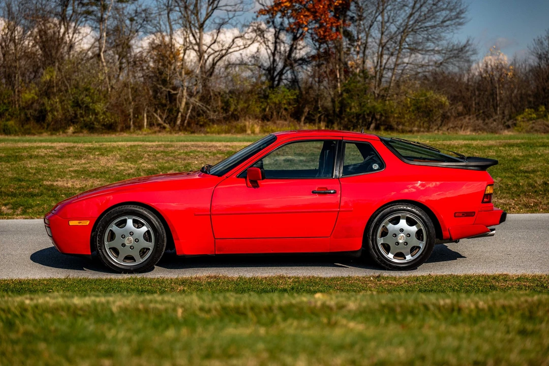 1989 Porsche 944 Turbo - Image 23 of 31