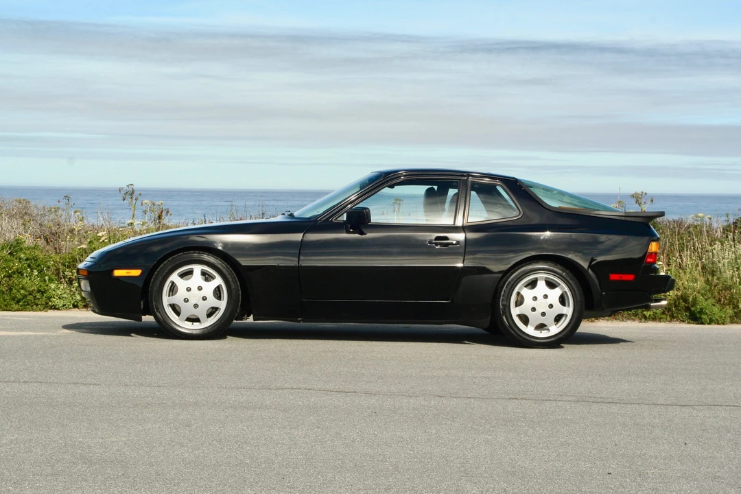 1989 Porsche 944 Turbo - Image 8 of 31