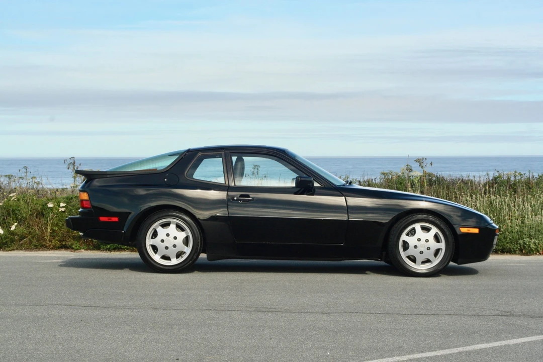 1989 Porsche 944 Turbo - Image 25 of 31