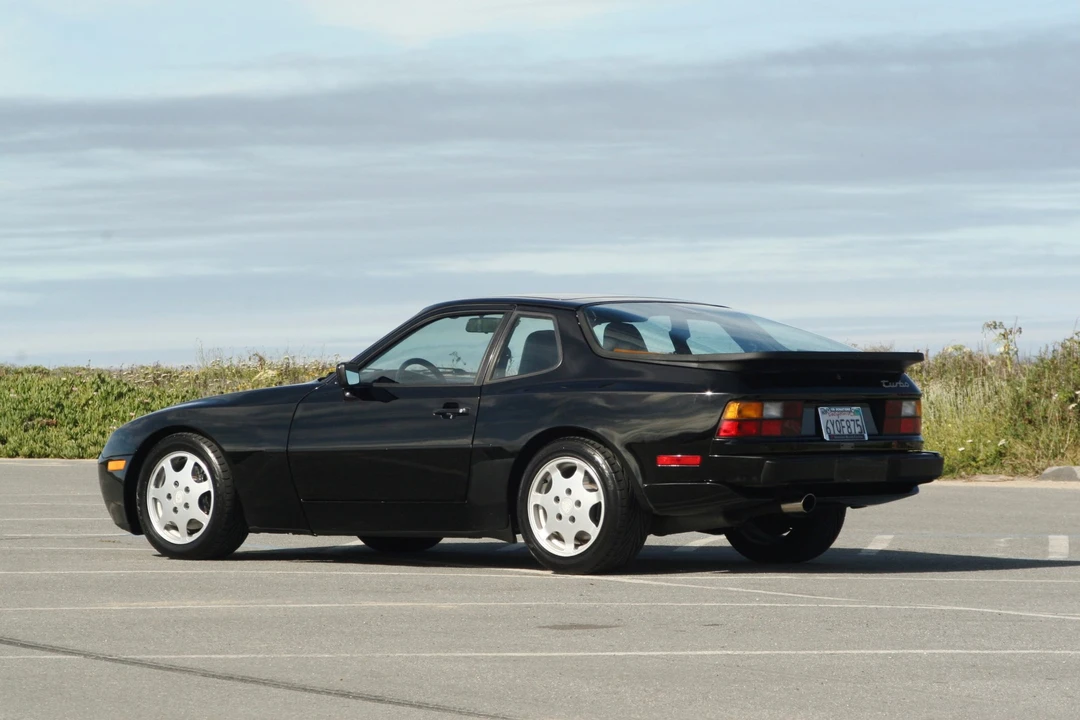 1989 Porsche 944 Turbo - Image 9 of 31
