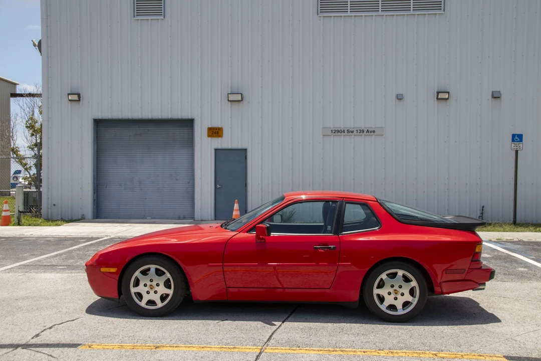 1989 Porsche 944 Turbo - Image 5 of 31