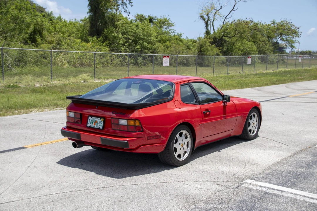 1989 Porsche 944 Turbo - Image 11 of 31