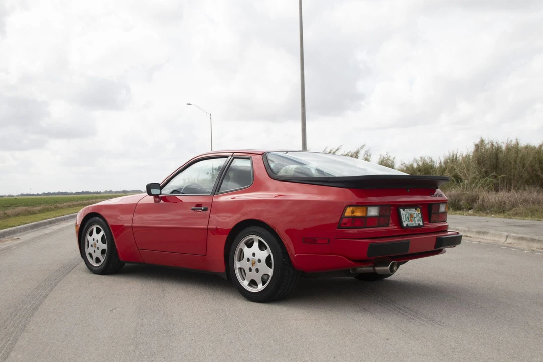 1989 Porsche 944 Turbo - Image 26 of 31