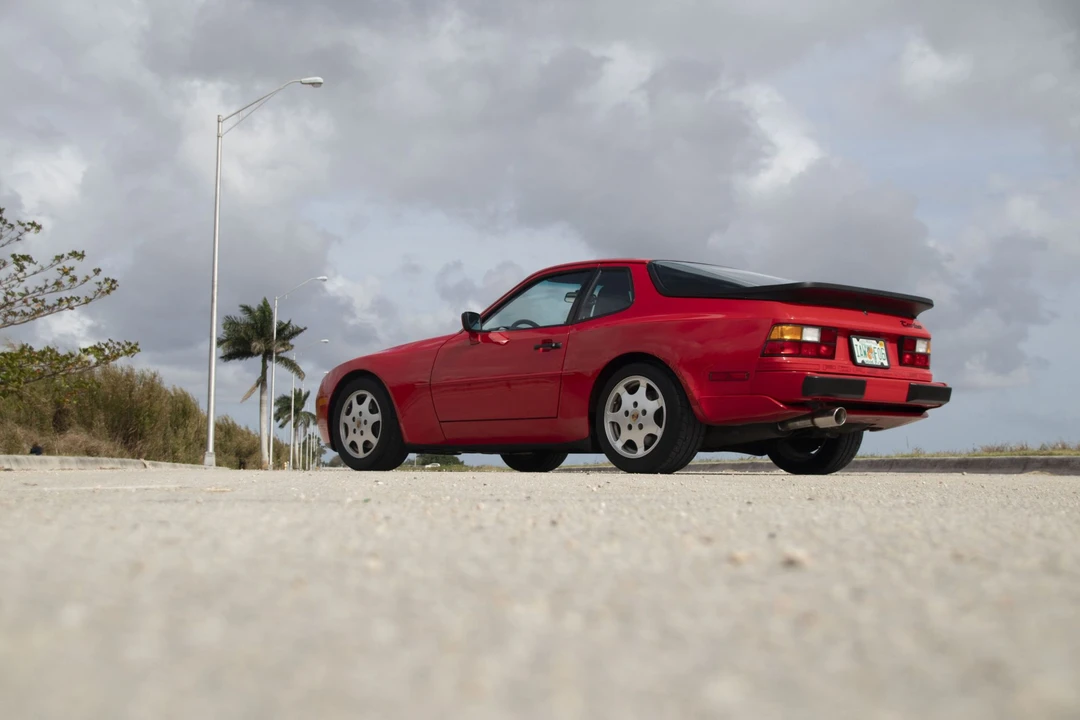 1989 Porsche 944 Turbo - Image 12 of 31