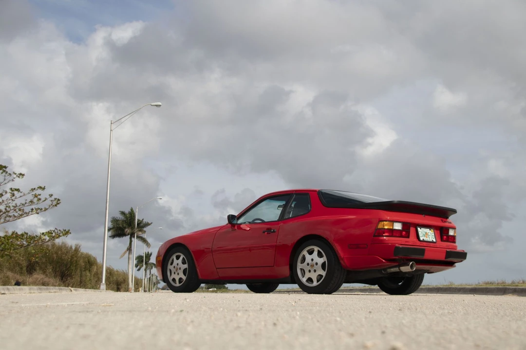 1989 Porsche 944 Turbo - Image 11 of 31