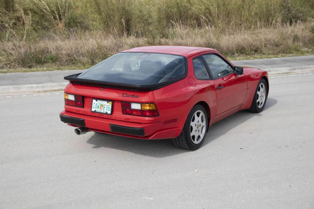 1989 Porsche 944 Turbo - Image 6 of 31