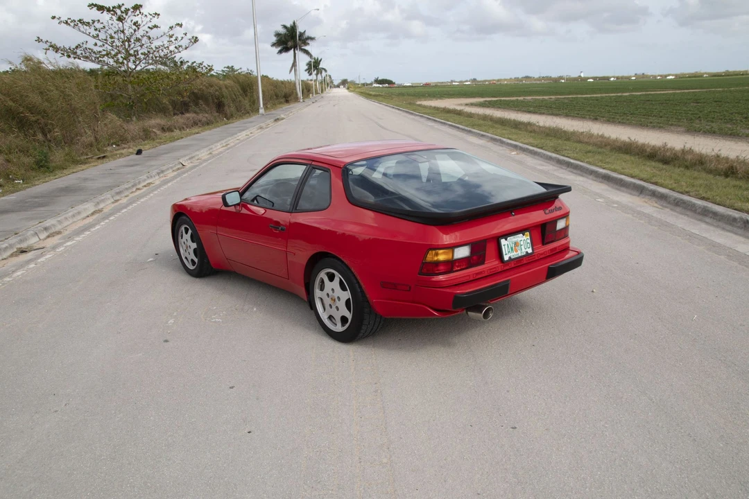 1989 Porsche 944 Turbo - Image 8 of 31