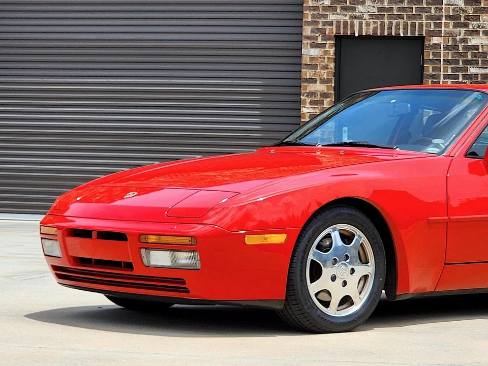 1989 Porsche 944 Turbo - Image 5 of 31